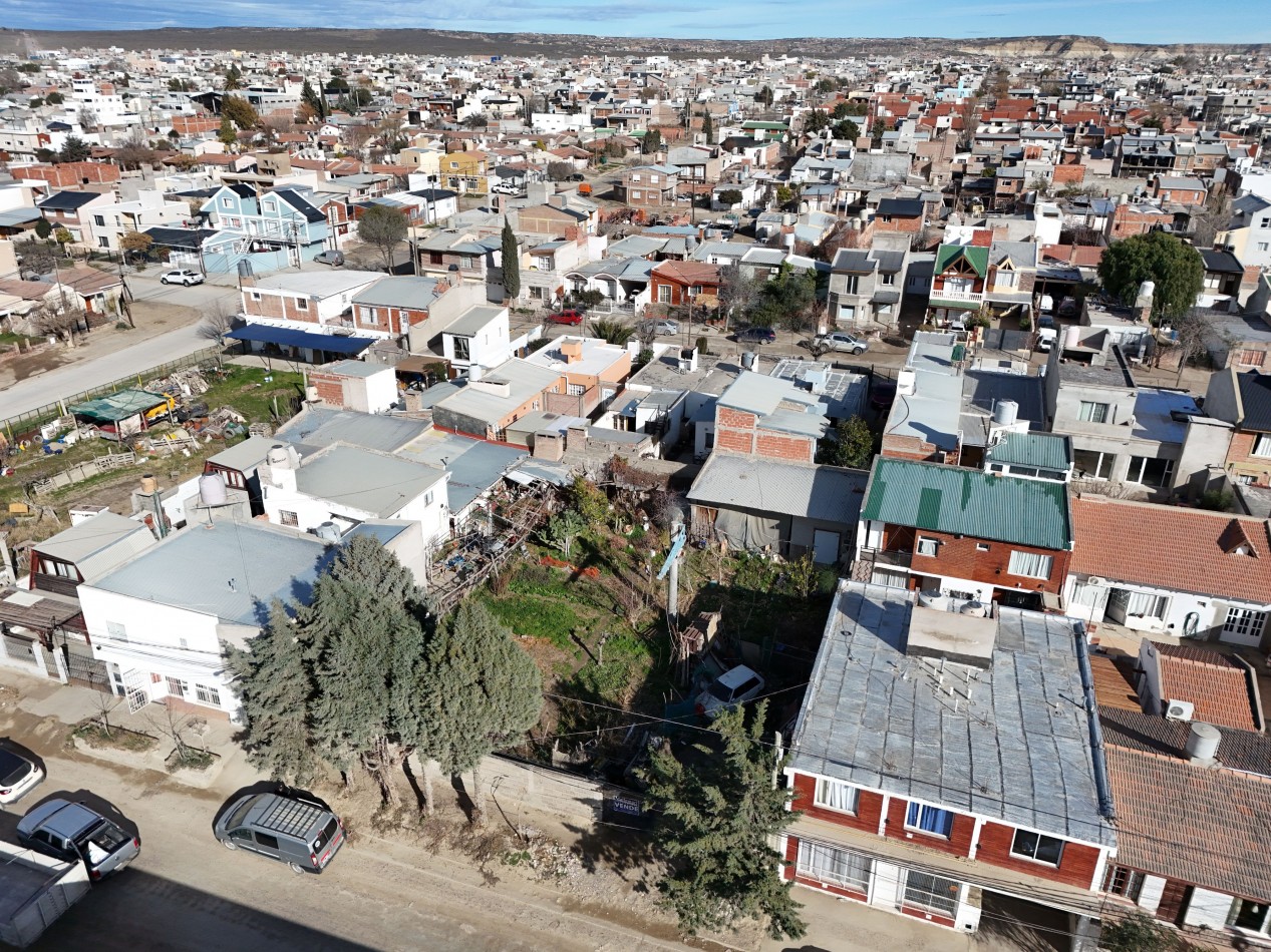 DOS LOTES JUNTOS DE 270 M² CADA UNO CON TODOS LOS SERVICIOS 