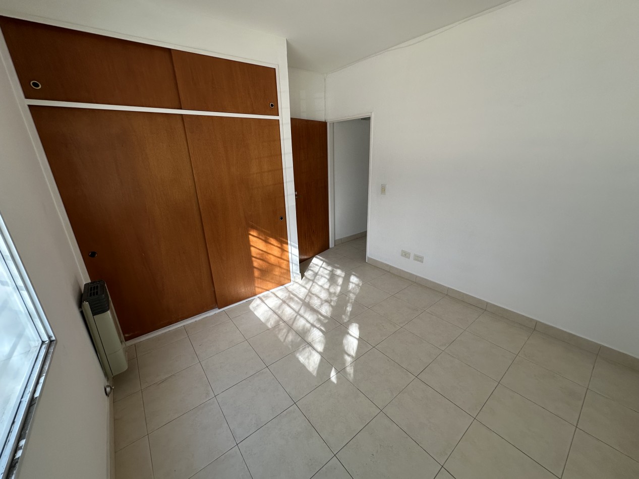 DEPTO 2 DORMITORIOS CON PATIO EN ZONA SUR