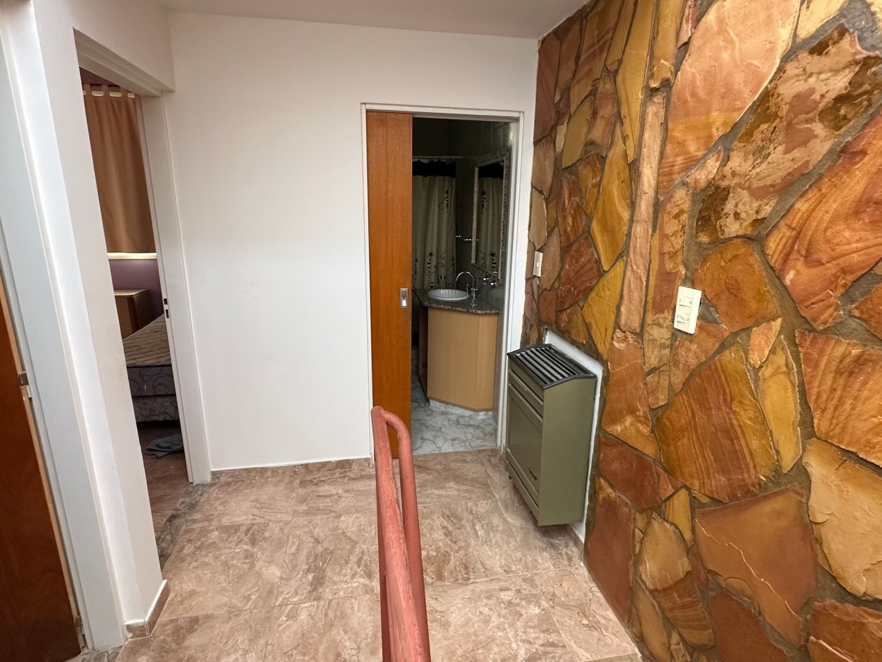 DUPLEX 3 DORMITORIOS CON COCHERA, PATIO Y QUINCHO