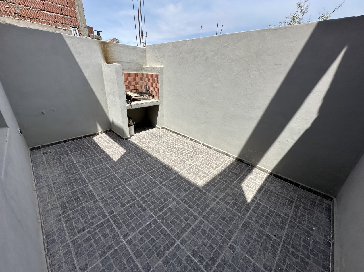 DEPTO 2 DORMITORIOS CON PATIO