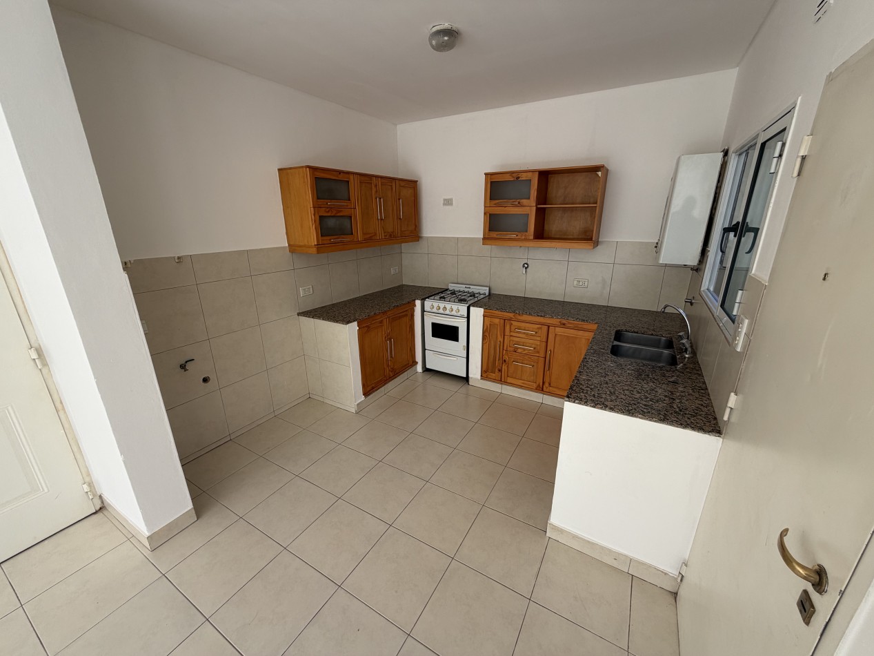 DEPTO 1 DORMITORIO CON PATIO EN BARRIO SUR 