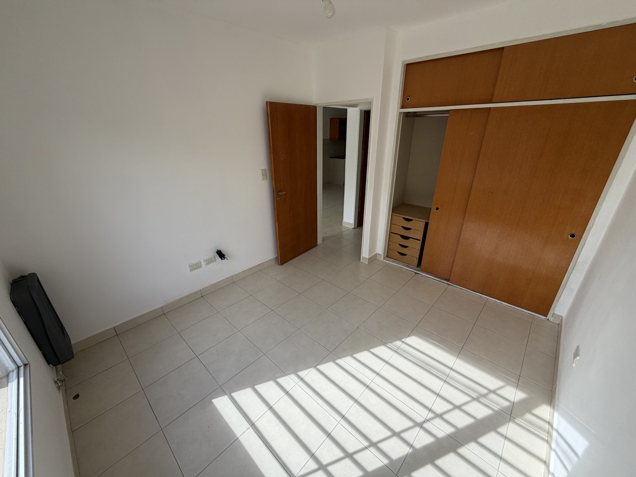 DEPTO 1 DORMITORIO CON PATIO EN BARRIO SUR 