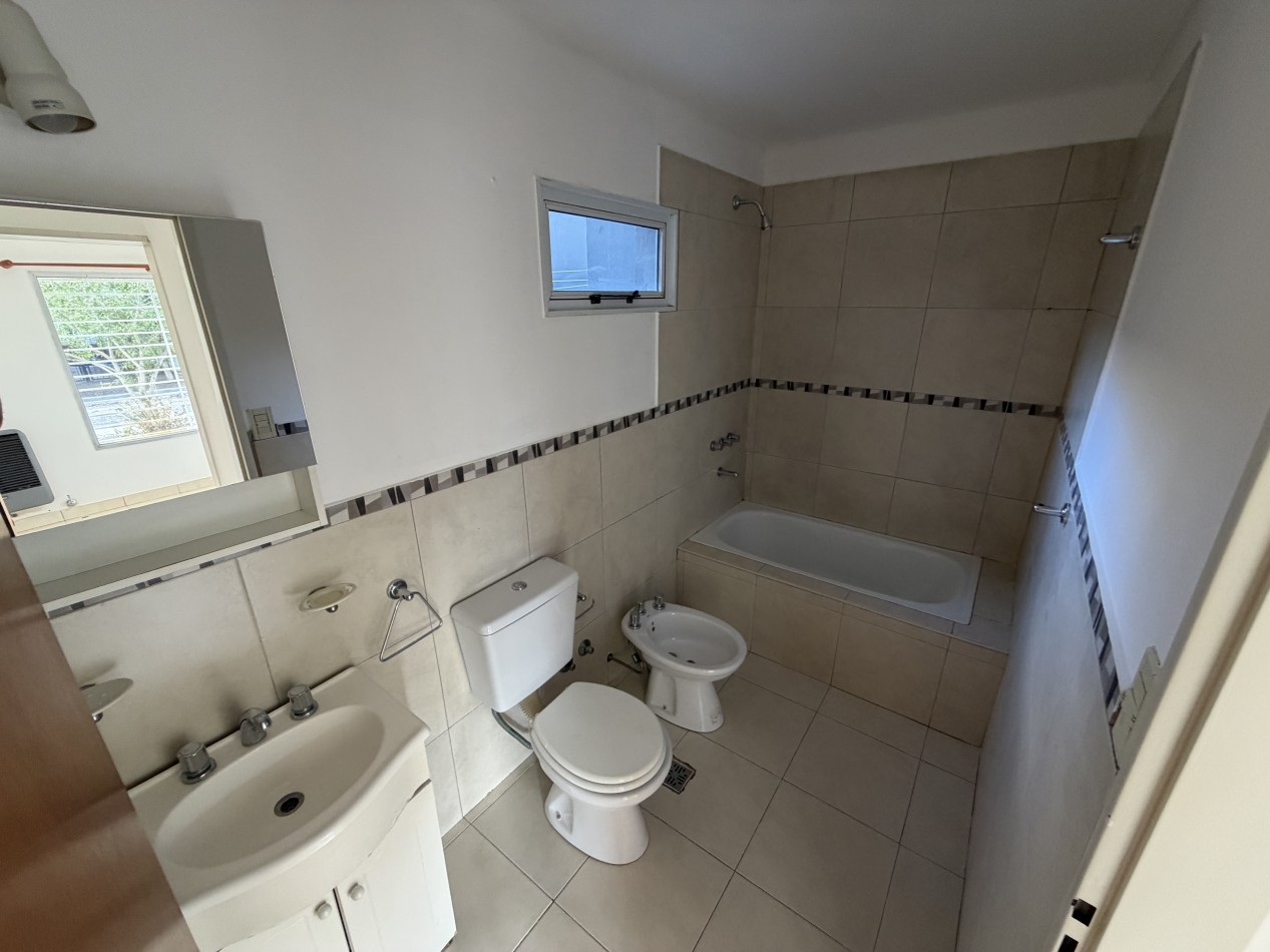 DEPTO 1 DORMITORIO CON PATIO EN BARRIO SUR 