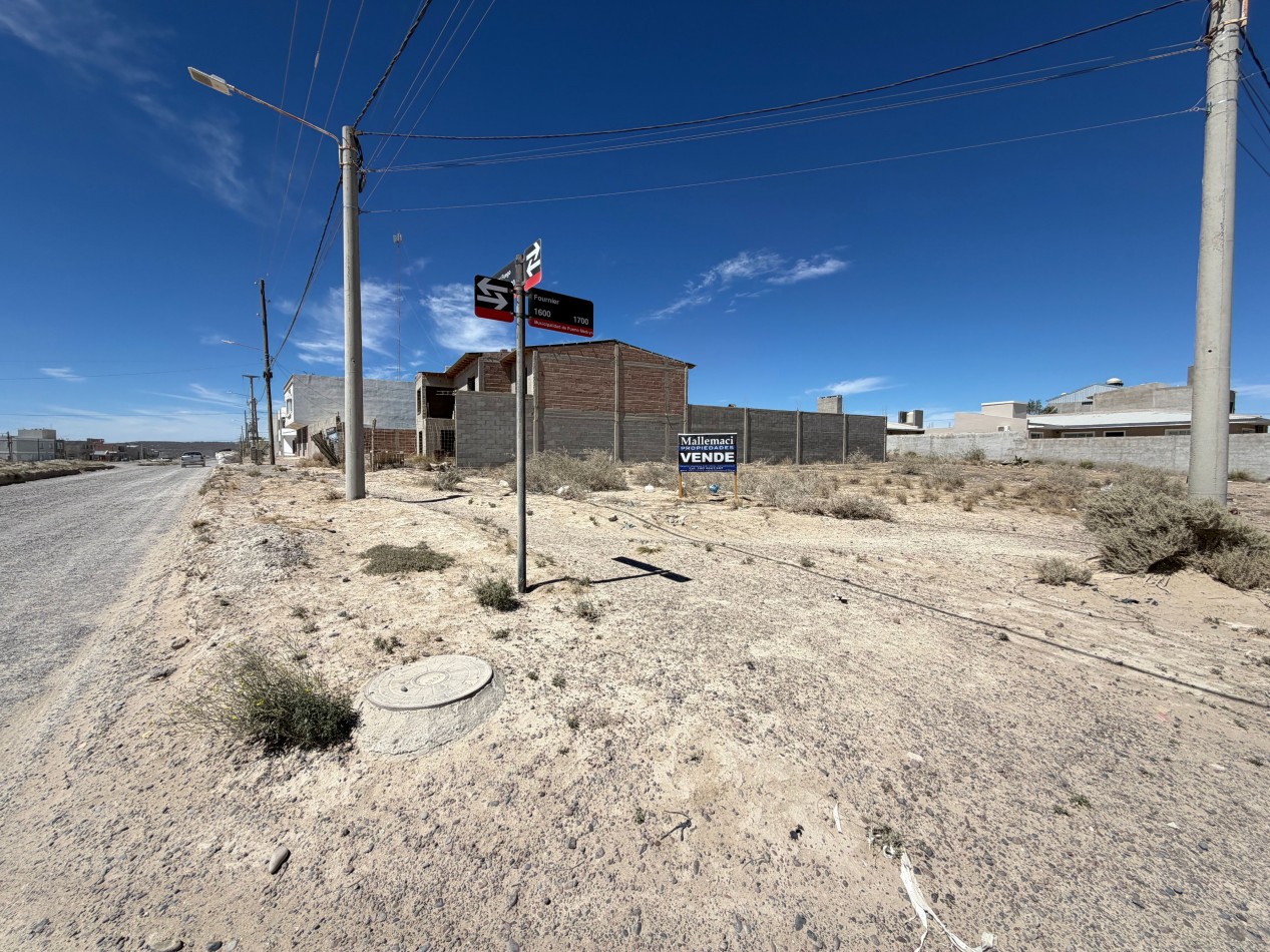 1017 M² EN 3 TERRENOS JUNTOS SOBRE AV. TIERRA DEL FUEGO