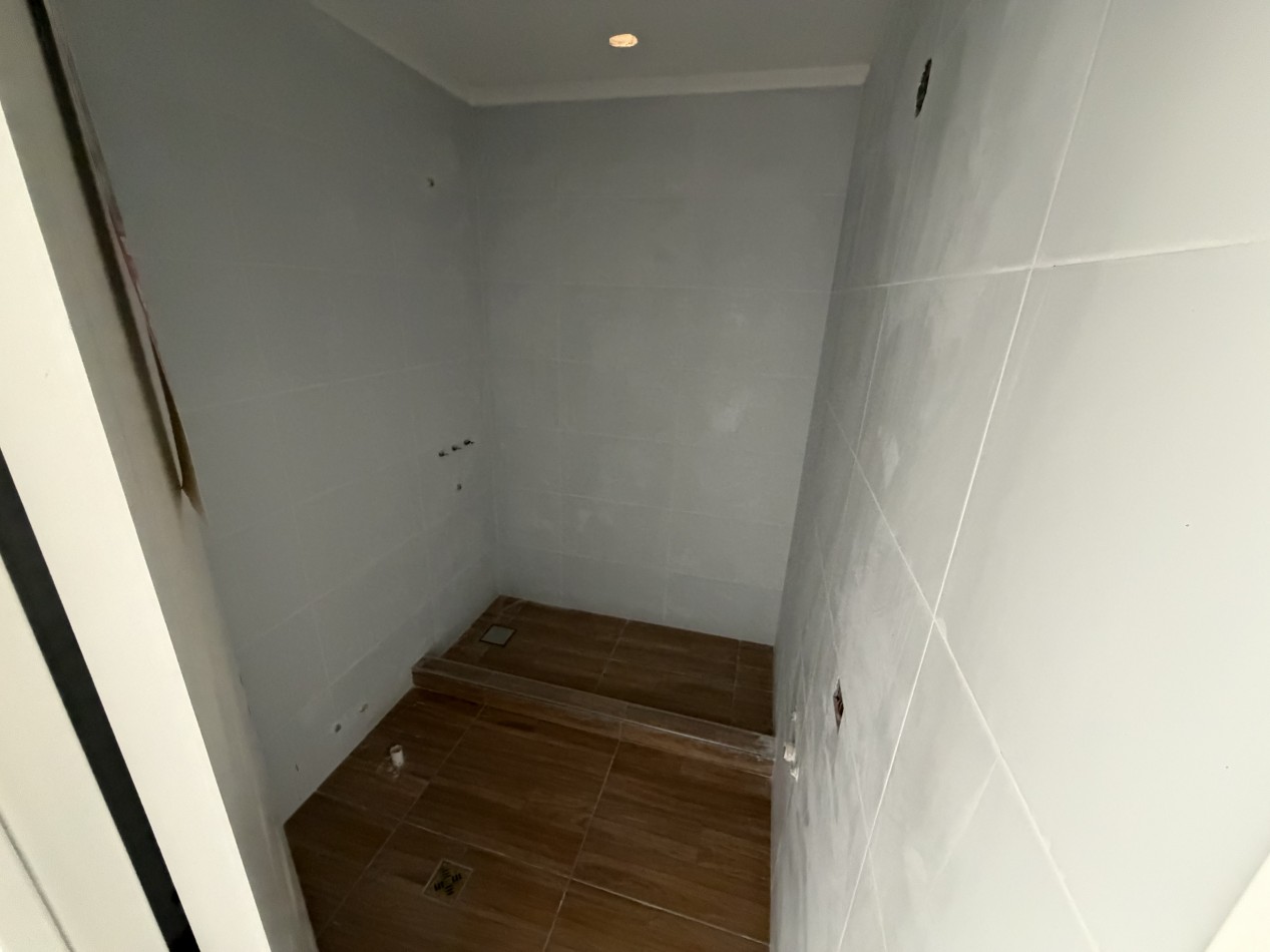 DUPLEX A ESTRENAR EN BARRIO SUR CON PATIO Y COCHERA 