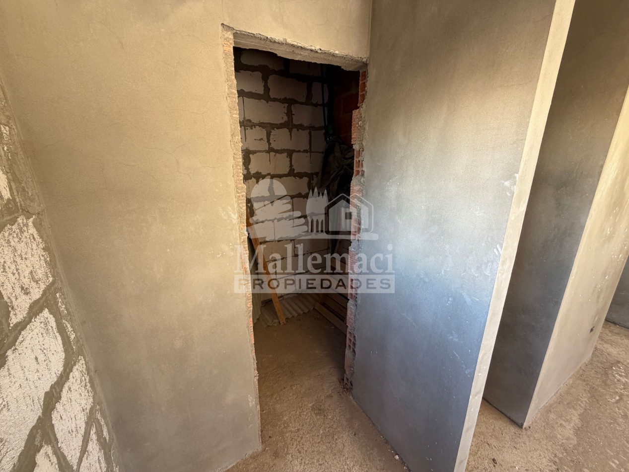 CASA 2 DORMITORIOS A TERMINAR CON 70% DE AVANCE DE OBRA 