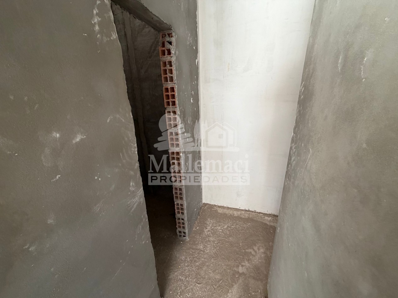 CASA 2 DORMITORIOS A TERMINAR CON 70% DE AVANCE DE OBRA 