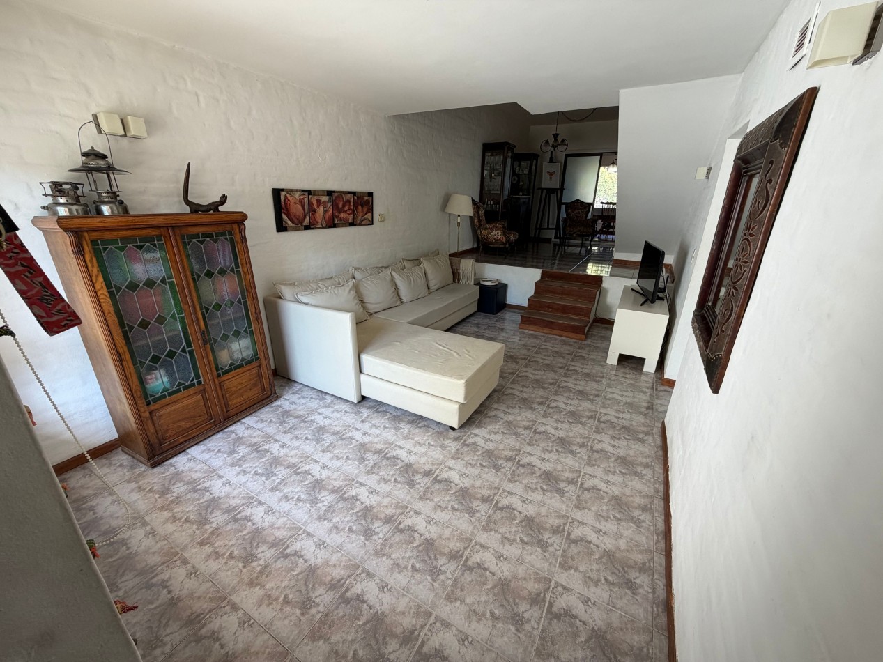 DUPLEX DE 3 HABITACIONES Y PATIO CON PARRILLA EN BARRIO SUR