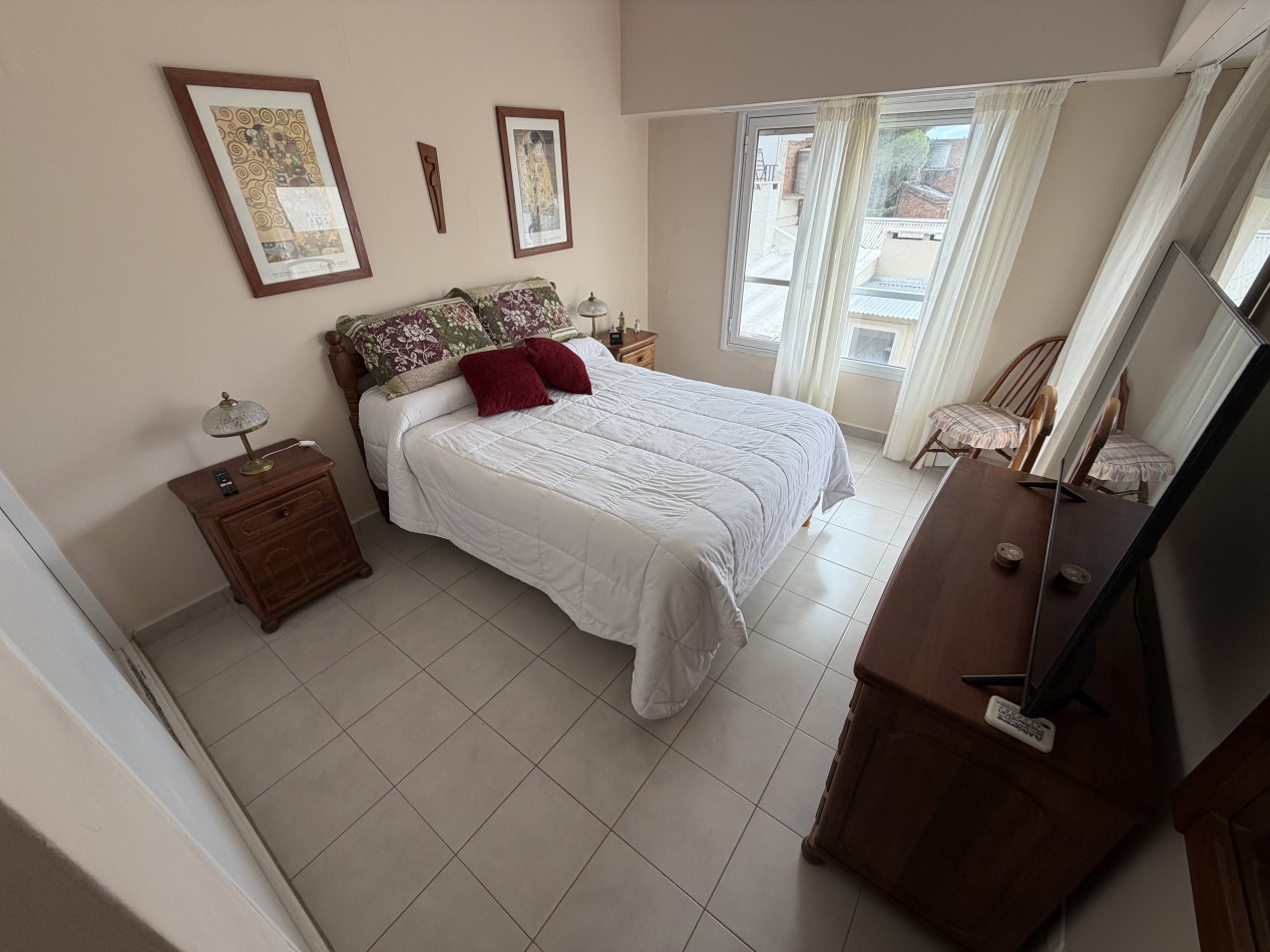 DUPLEX 3 DORMITORIOS CON COCHERA Y PATIO EN BARRIO SUR 