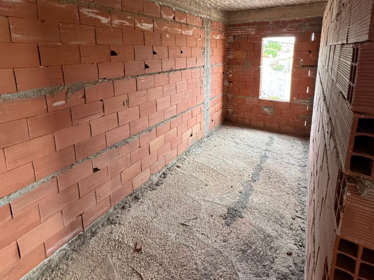 OPORTUNIDAD - CASA DE 3 DORMITORIOS A TERMINAR - SOLANA