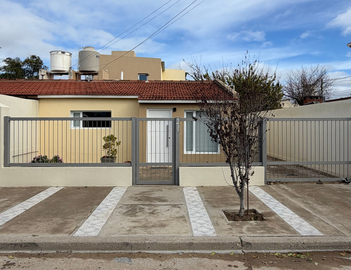 CASA 2 DORMITORIOS CON PATIO Y QUNCHO