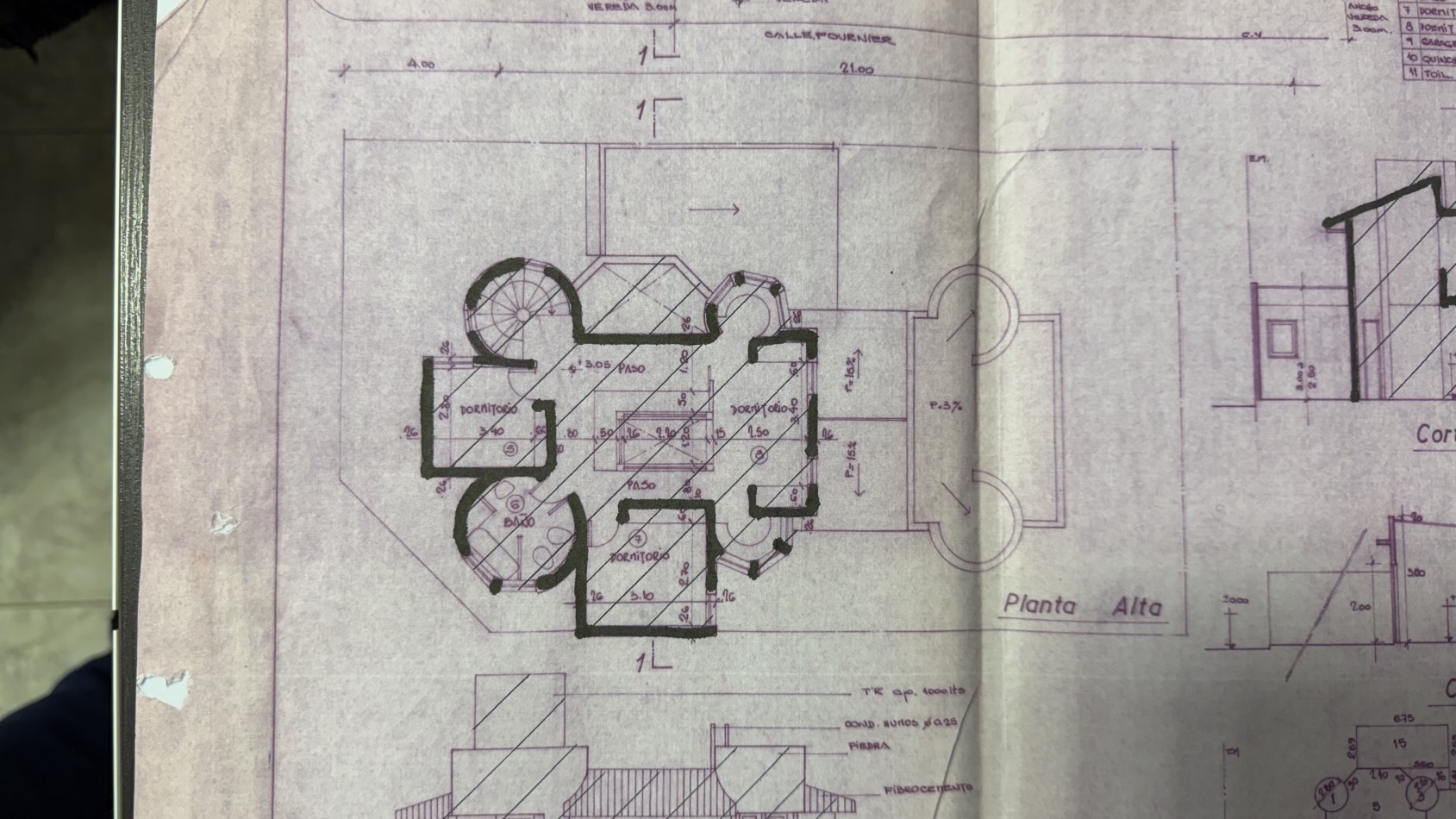 CASA 3 DORMITORIOS + DEPTO 1 DORMITORIO