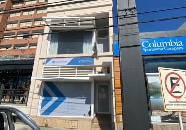 Local frente al mar 250m² - EXCELENTE ubicación  