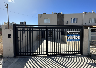DUPLEX CON PATIO Y ENTRADA VEHICULAR 