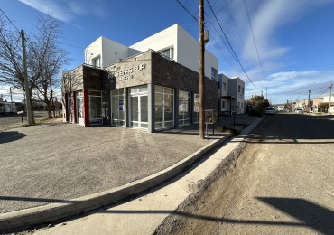 LOCAL 46 M² EN ESQUINA - ZONA SUR 