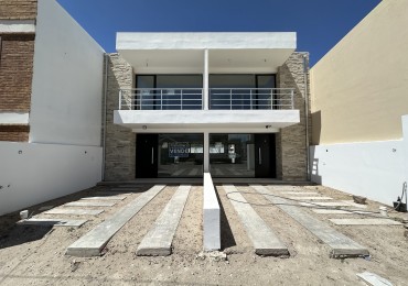 DUPLEX 2 DORMITORIOS A ESTRENAR CON COCHERA