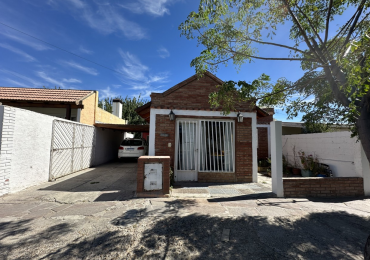CASA 3 DORMITORIOS CON LOCAL COMERCIAL Y DEPARTAMENTO DE 1 DORMITORIO AL FONDO