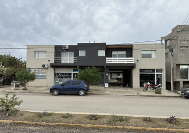 AMPLIO DEPTO DE 1 DORMITORIO CON COCHERA EN ZONA SUR 