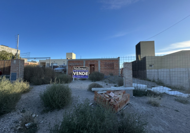 TERRENO 500 M² CON MEJORA EN SOLANA