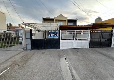 DUPLEX 2 DORMITORIOS CON COCHERA Y PATIO EN ZONA SUR